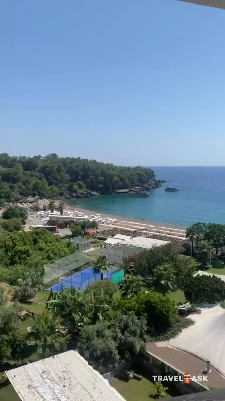 Justiniano Deluxe Resort Hotel