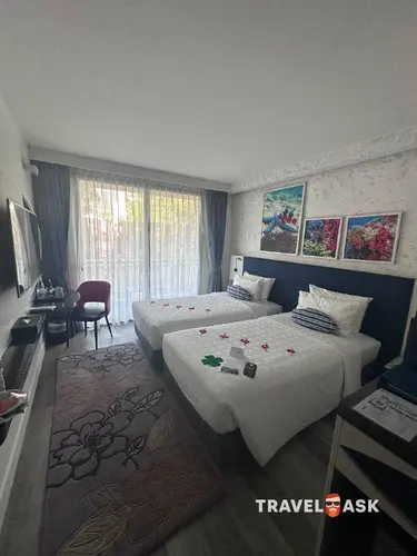 Clover Hotel Patong ( Ex. Surf Hotel Patong )