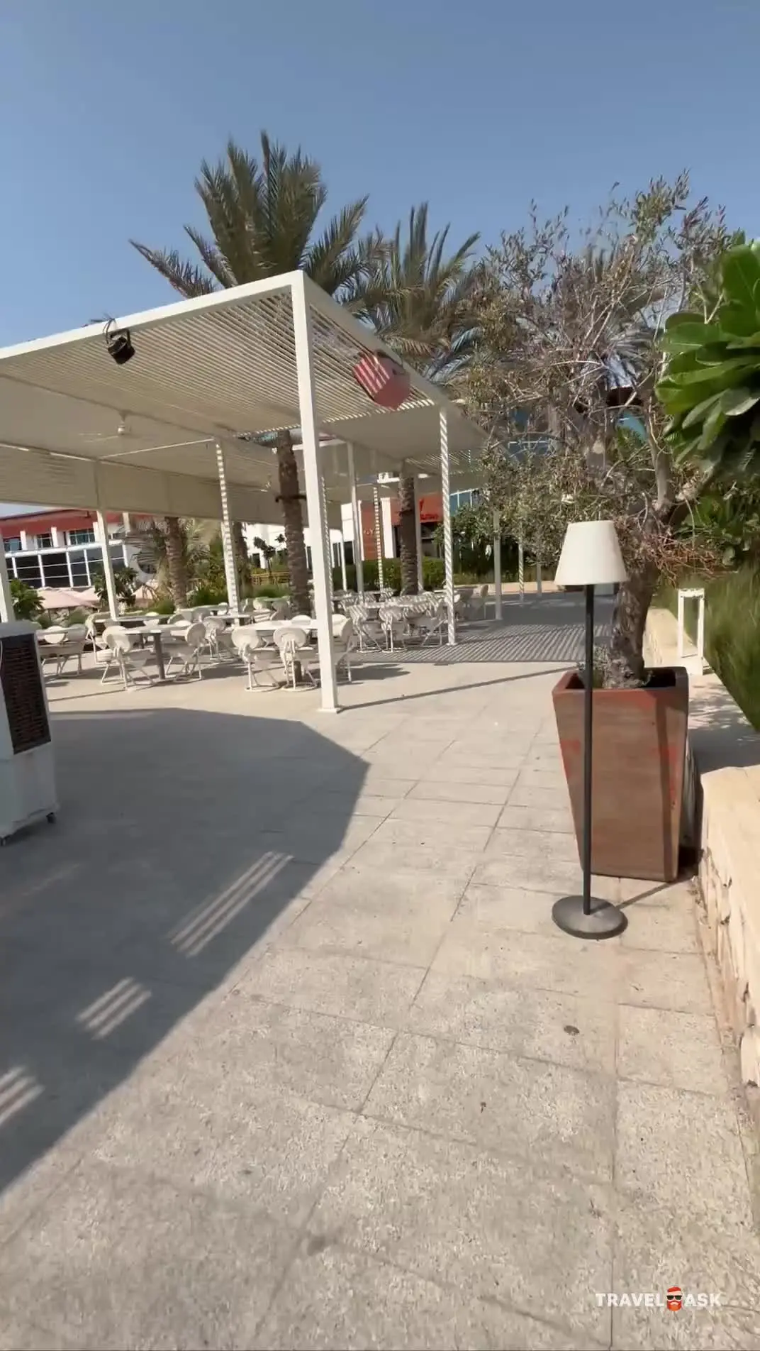 Dubai Marine Beach Resort & Spa