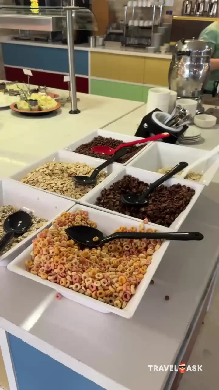 Crystal Club World Of Colours