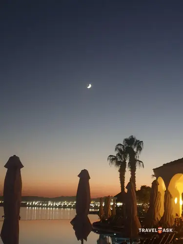 Reef Oasis Blue Bay Resort & Spa