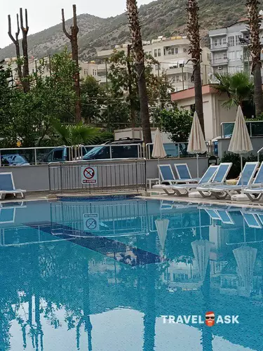 Kleopatra Remi Hotel