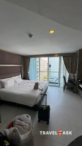 Centara Azure Hotel Pattaya