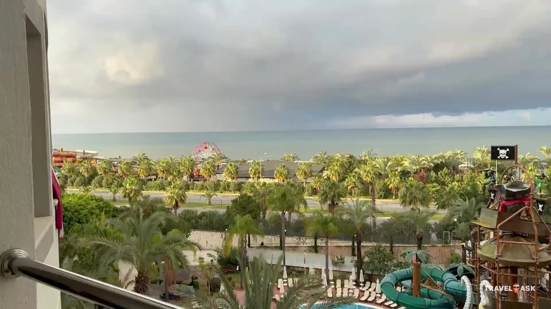 Long Beach Resort Hotel & Spa Deluxe