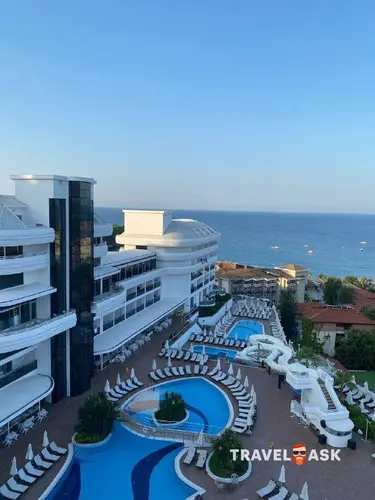 Laguna Beach Alya Resort & Spa