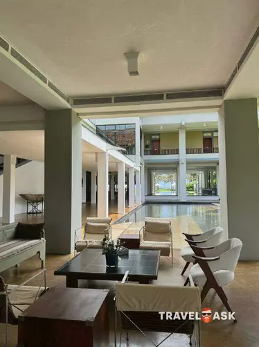 Blue Water Hotel