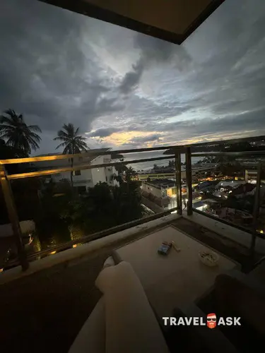 Sugar Palm Grand Hillside