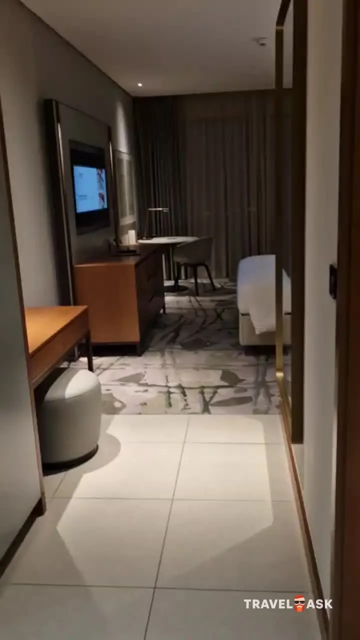 DoubleTree by Hilton Sharjah Waterfront Hotel And Residences