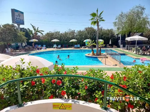 Club Hotel Titan