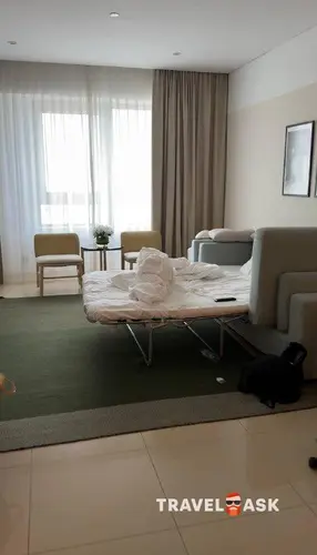 Staybridge Suites Dubai Internet City, An IHGHotel