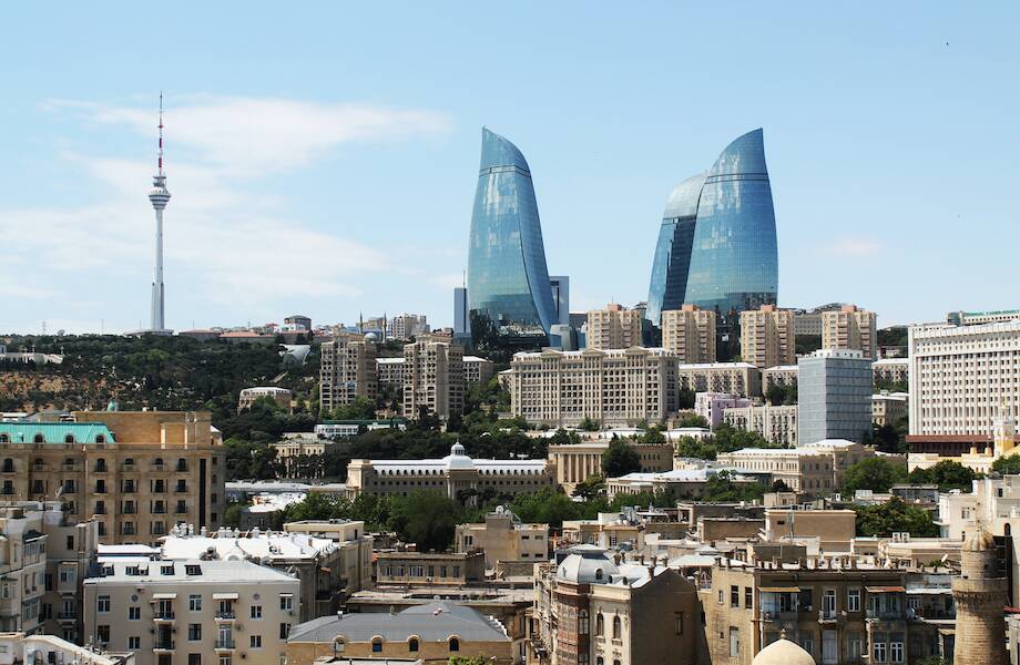 Азербайджан упрощает​ правила въезда 