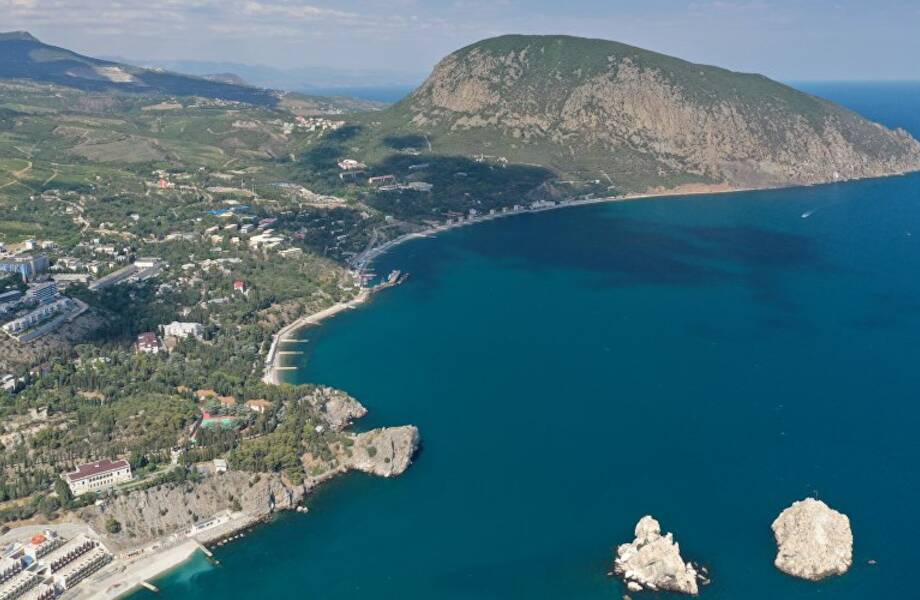 С 1 июня стала бесплатной​ парковка на территории отелей Крыма