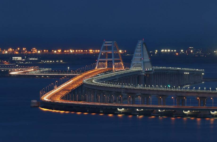 Автомобильное движение по Крымскому мосту временно перекроют