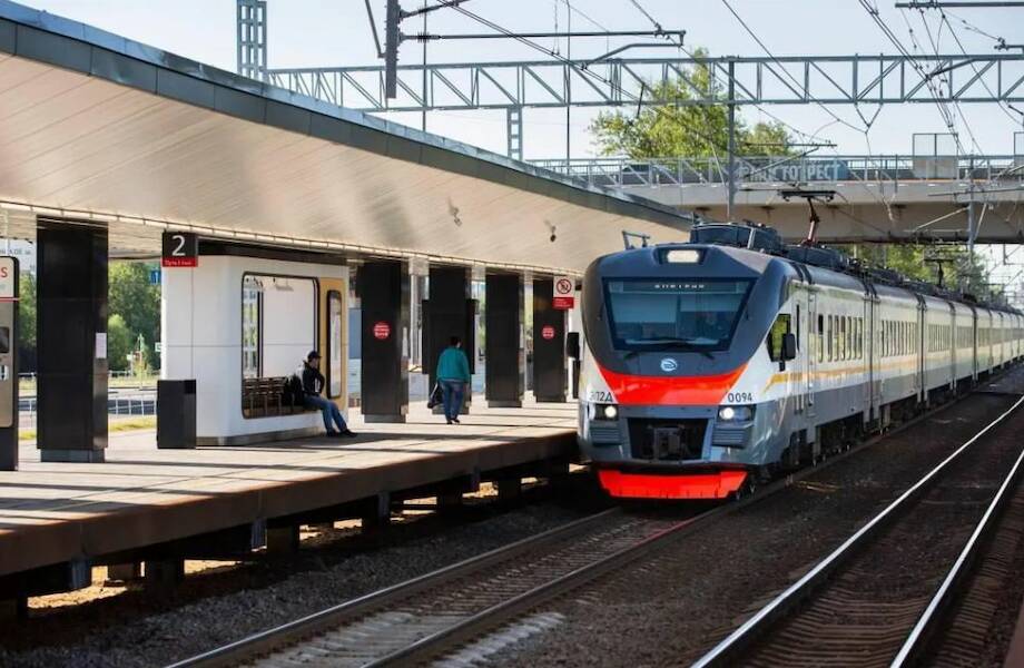 Пригородные электрички сменят аэроэкспрессы на маршруте во Внуково