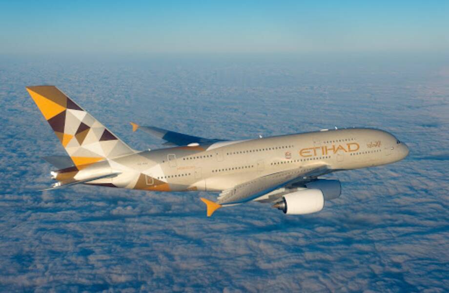 Etihad Airways будет летать из Абу-Даби в Петербург чаще