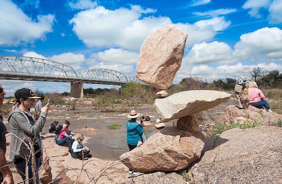18 волшебных снимков с Чемпионата мира по балансировке камней 2016 18 волшебных снимков с Чемпионата мира по балансировке камней 2016