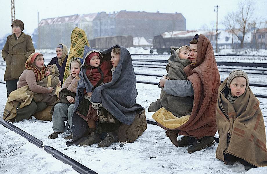 12 врезающихся в память фото о том, как люди бежали на Ближний Восток в 40-е годы