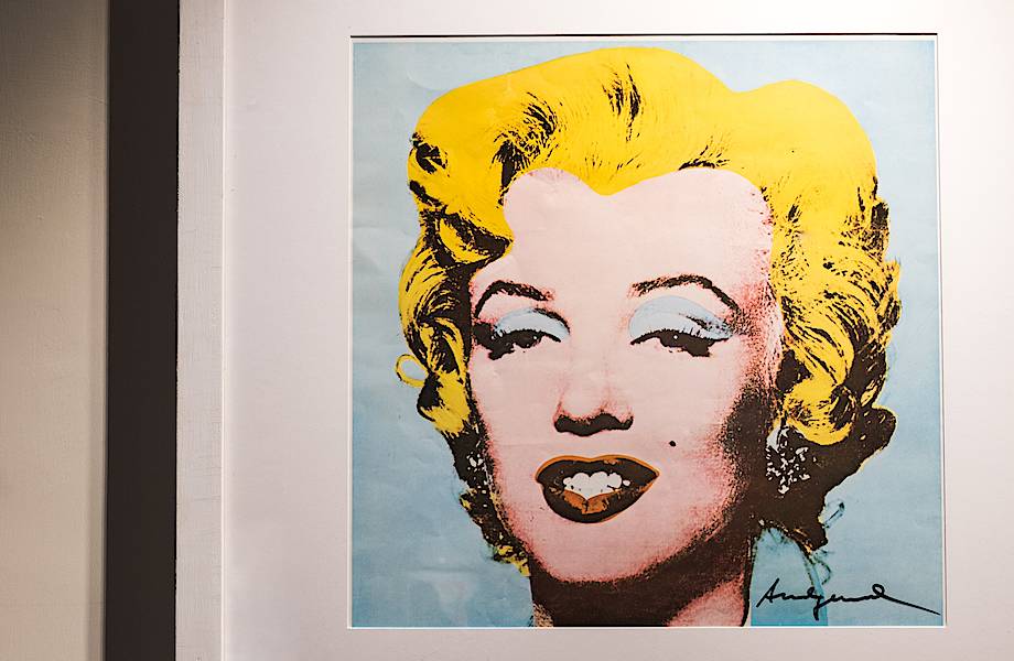 Диалог поп-арта Энди Уорхола и инсталляции Симоне Д’Ауриа в отеле Gallery Hotel Art