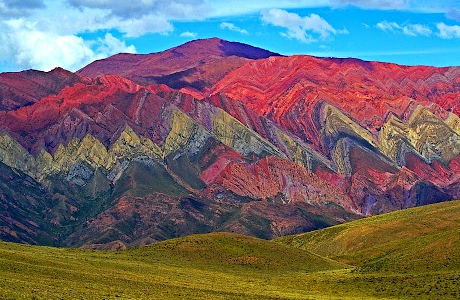 Семь мест на нашей планете, где можно увидеть цветные горы