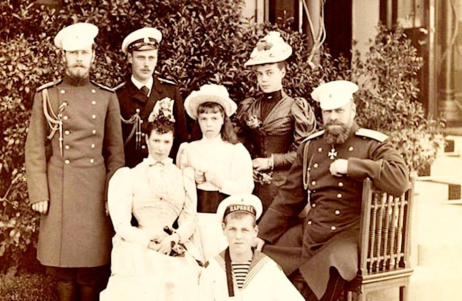 Они намного пережили своего брата: как сложилась судьба родных сестер Николая II