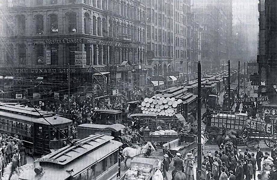 26 фотографий о том, какие были пробки на дорогах в прошлом