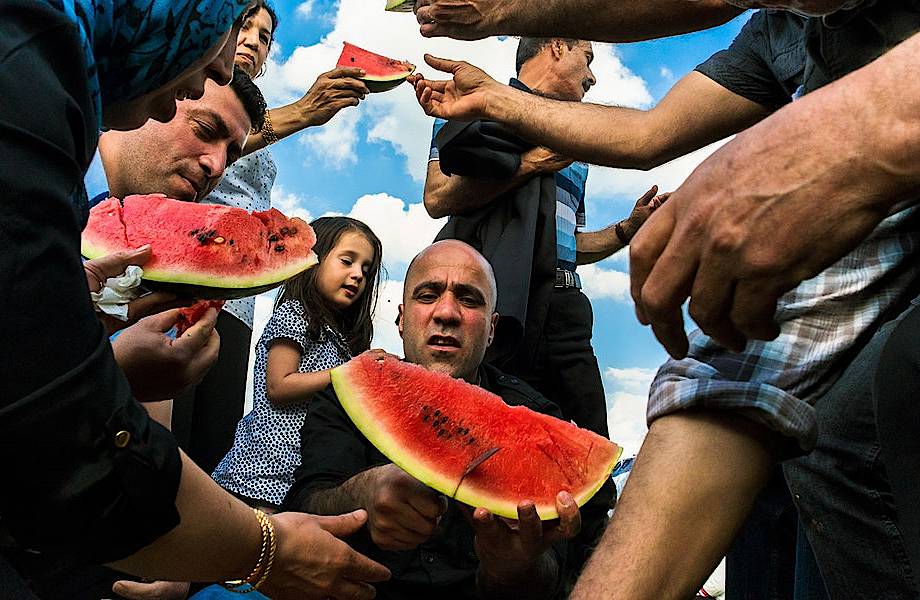 10 крутых фото Тэйвпонга Пратумвонга, одного из лучших уличных фотографов Таиланда