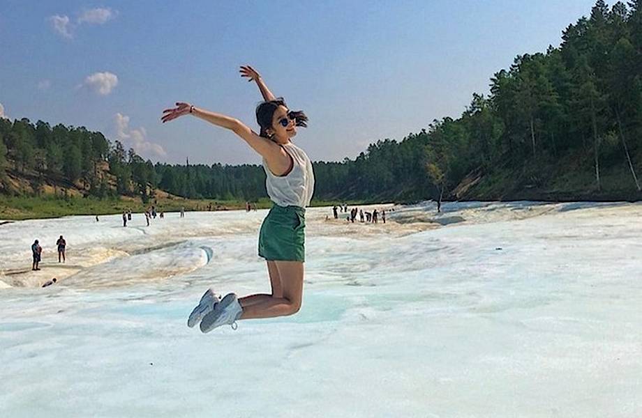 ​Снег даже в +35°С: пляж Булуус, где лед не тает уже тысячи лет