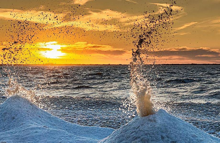 Чем опасны ледяные вулканы на американских озерах
