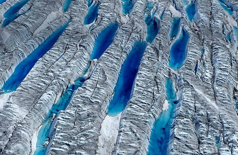 Чем опасны озера из талой воды на поверхности льда в Арктике
