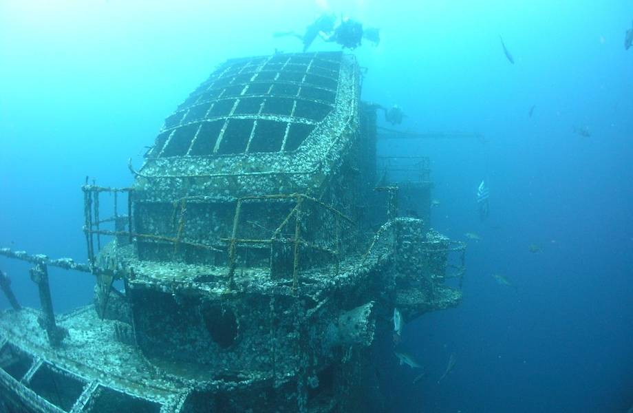 Единственная в мире почта на дне моря и еще 5 необычных мест под водой