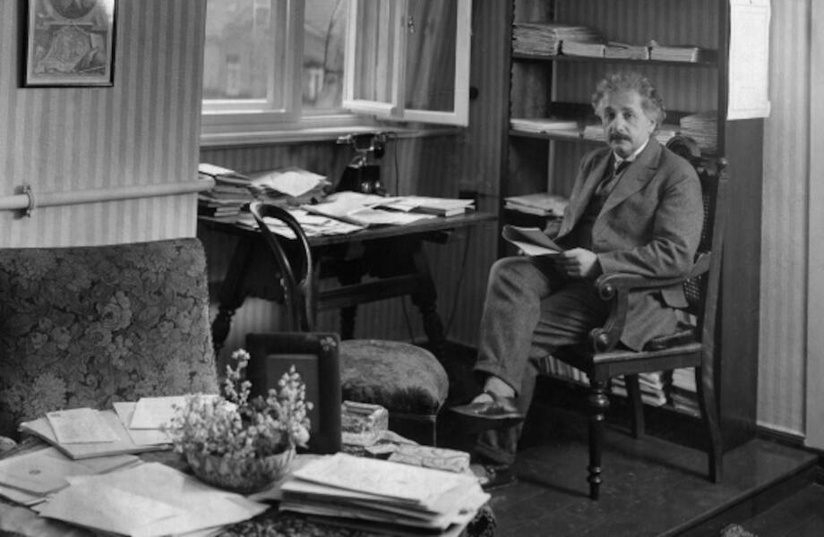Видео: Книги, которые изменили жизнь знаменитых людей