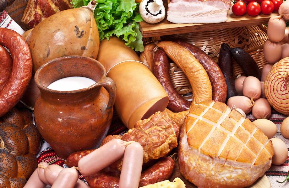 Молоко и колбаса: продукты в СССР, которые не были вредными, а сейчас их избегают 