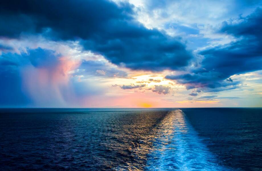 Как высохло самое большое море Земли, и причем тут осушение Каспийского моря