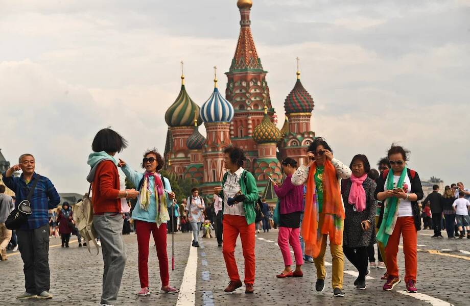 Пакет с пакетами и лечение травами: 5 вещей, которыми Россия не перестает удивлять