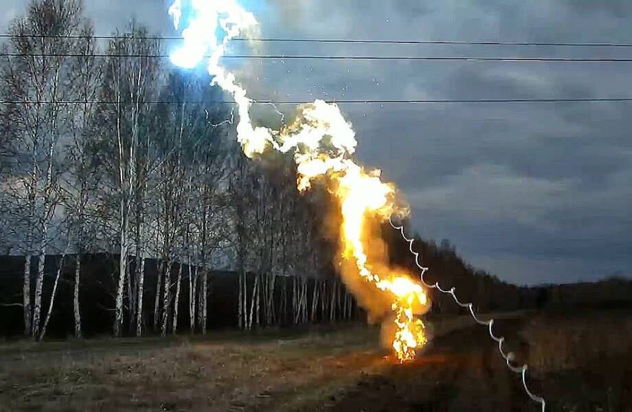 Видео: Удивительные моменты с электричеством, снятые на камеру