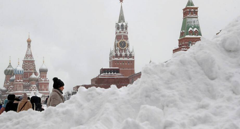 Фото дня: Москва во время снегопада