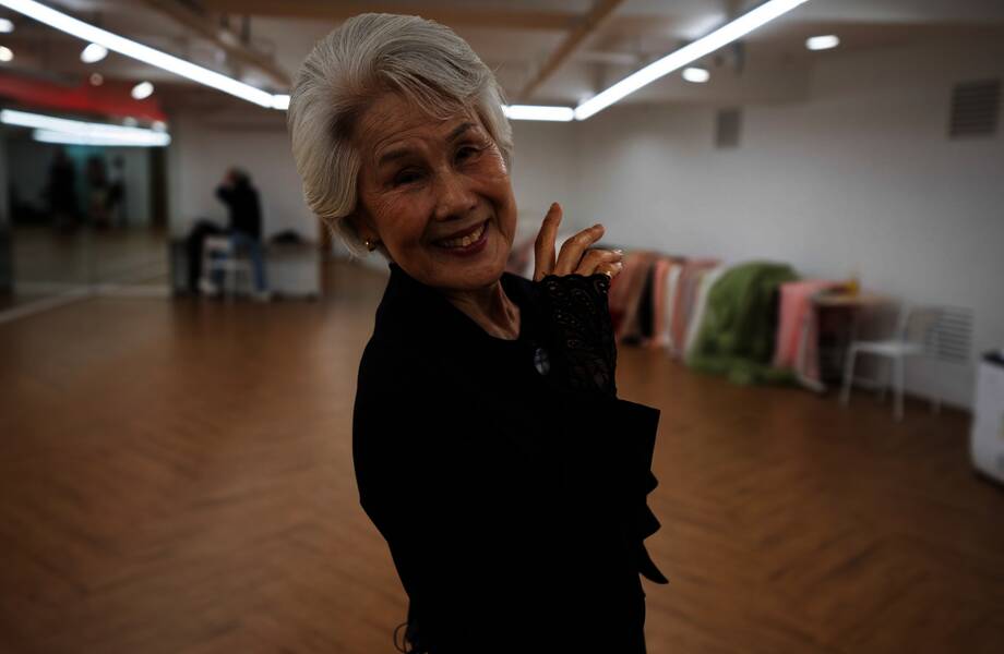 В Южной Корее в финал «Мисс Вселенная» вышла 80-летняя модель