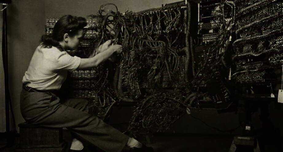 Фото дня: подключение первой машины IBM, 1958 год