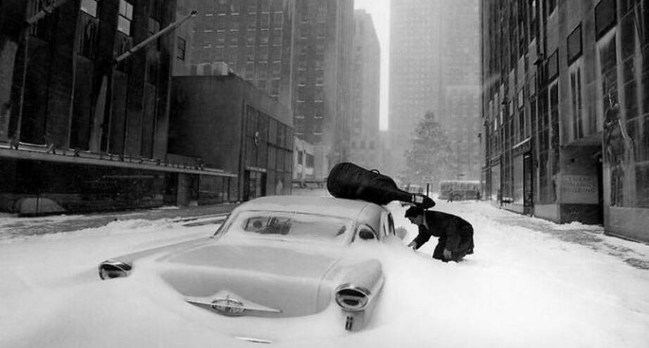 Фото дня: после снегопада в Нью-Йорке, 1960