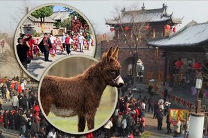 Древняя китайская деревушка превратилась в киностудию благодаря сериалам